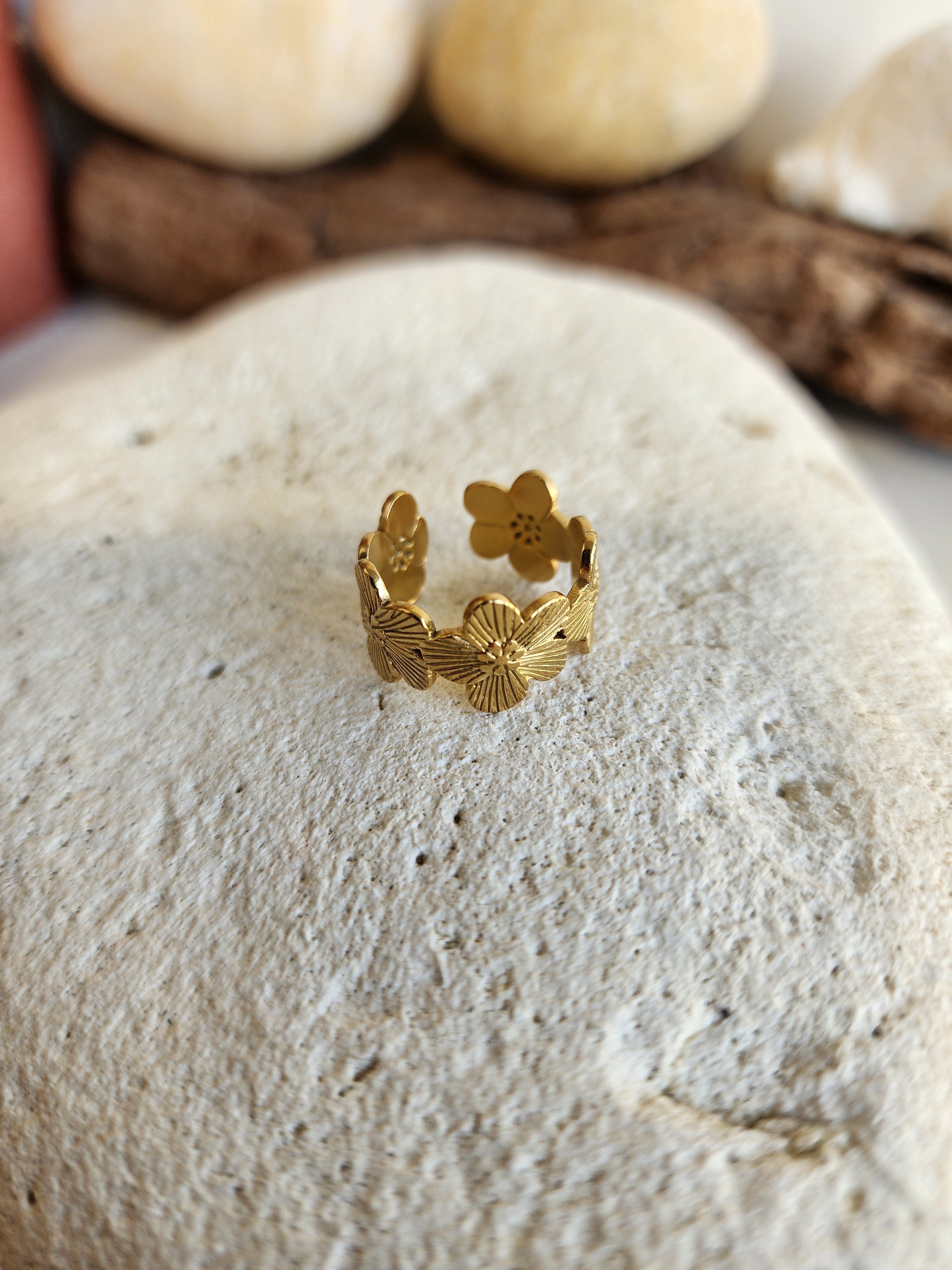 Bague ajustable fleurs