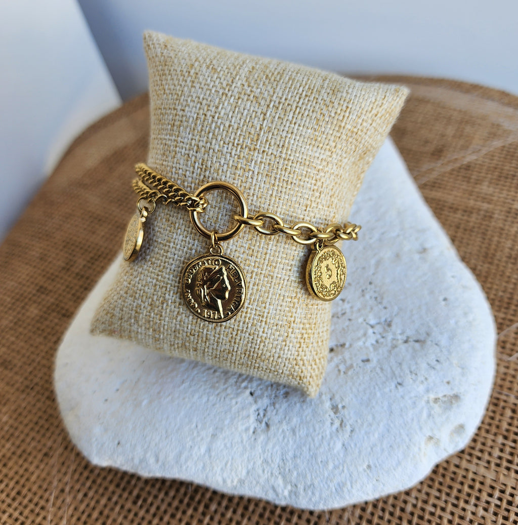 Bracelet breloques médaille