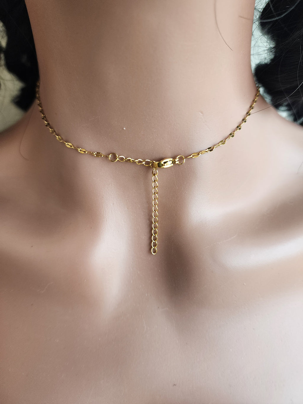 Collier pendentif médaille rose