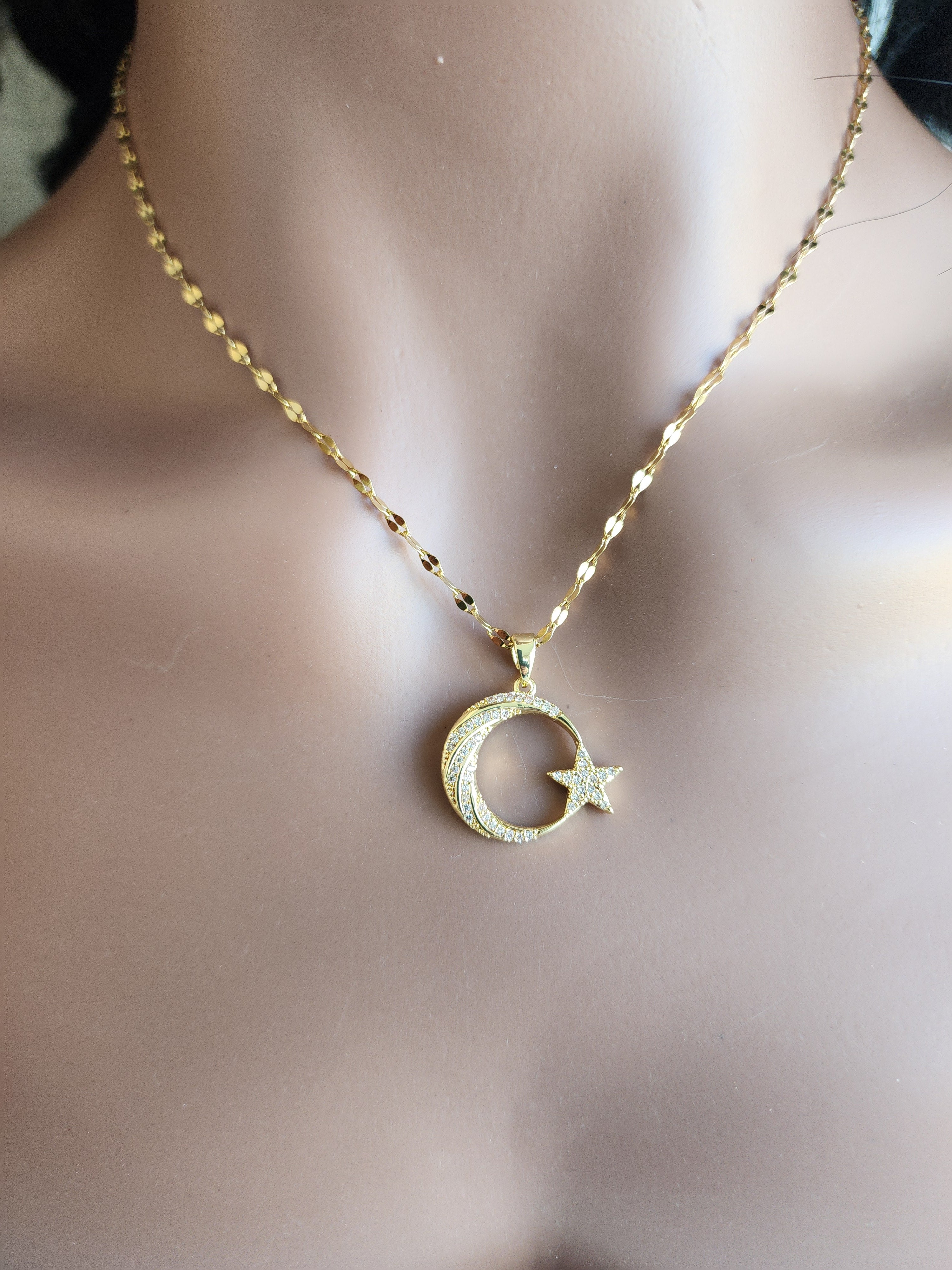 Collier pendentif Lune et soleil