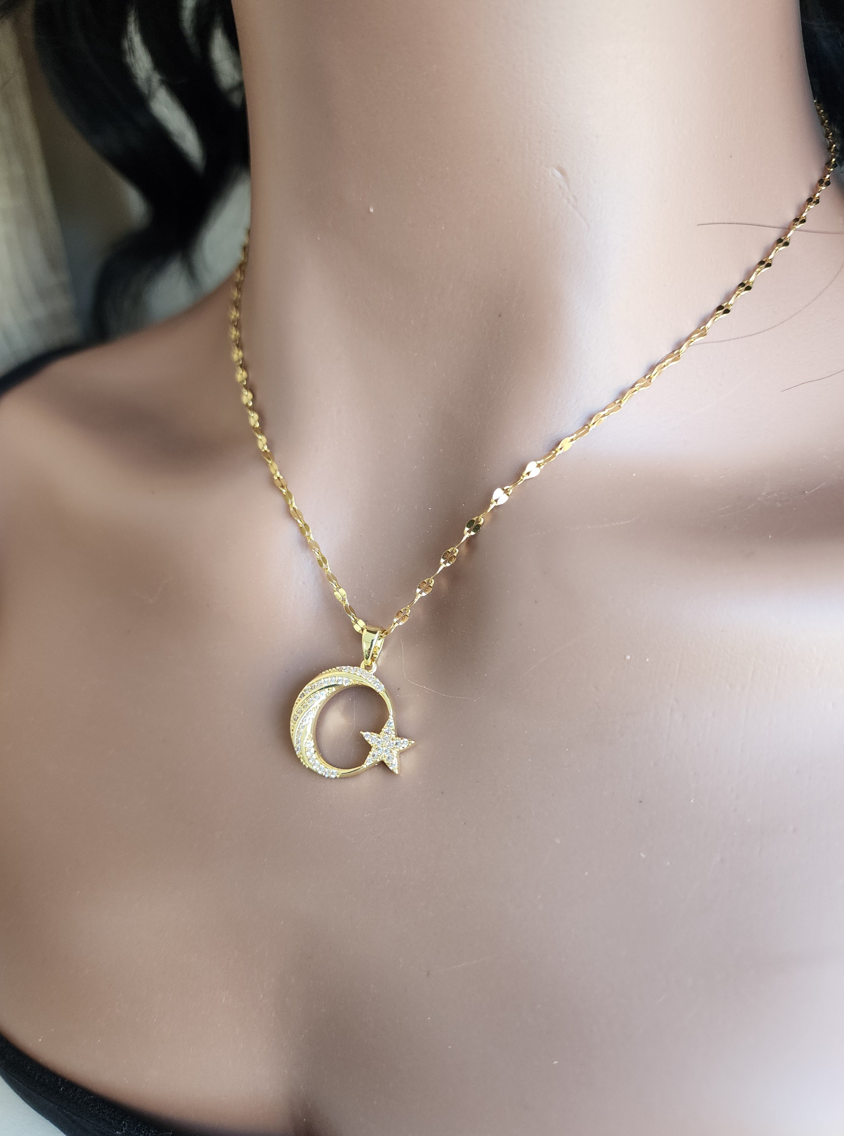 Collier pendentif Lune et soleil