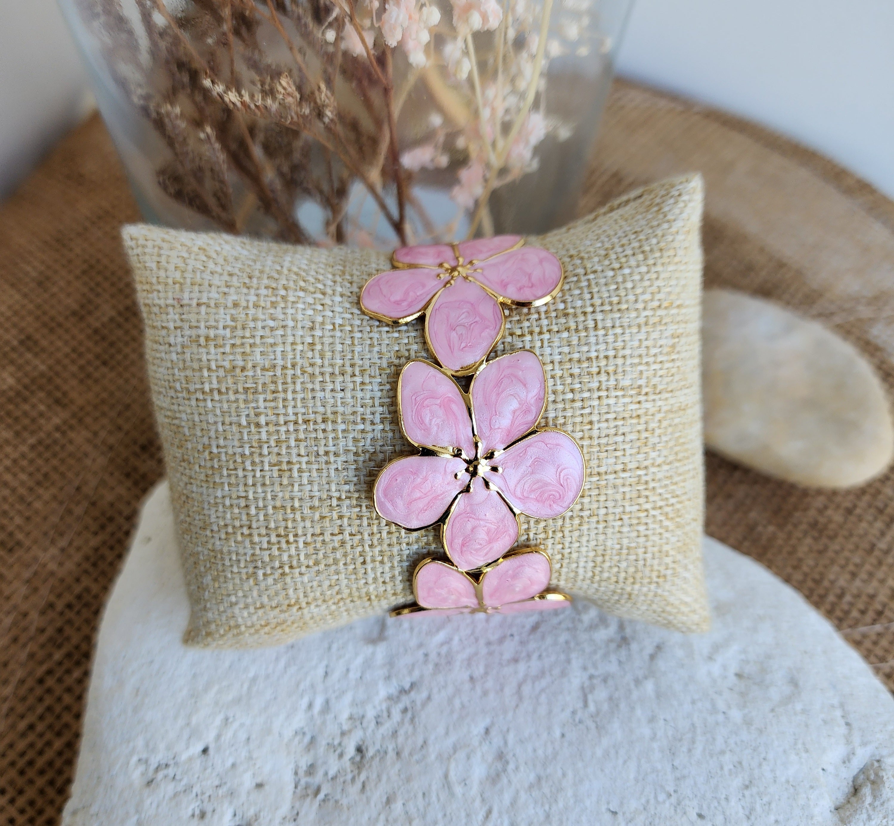 Bracelet jonc ajustable fleurs rose