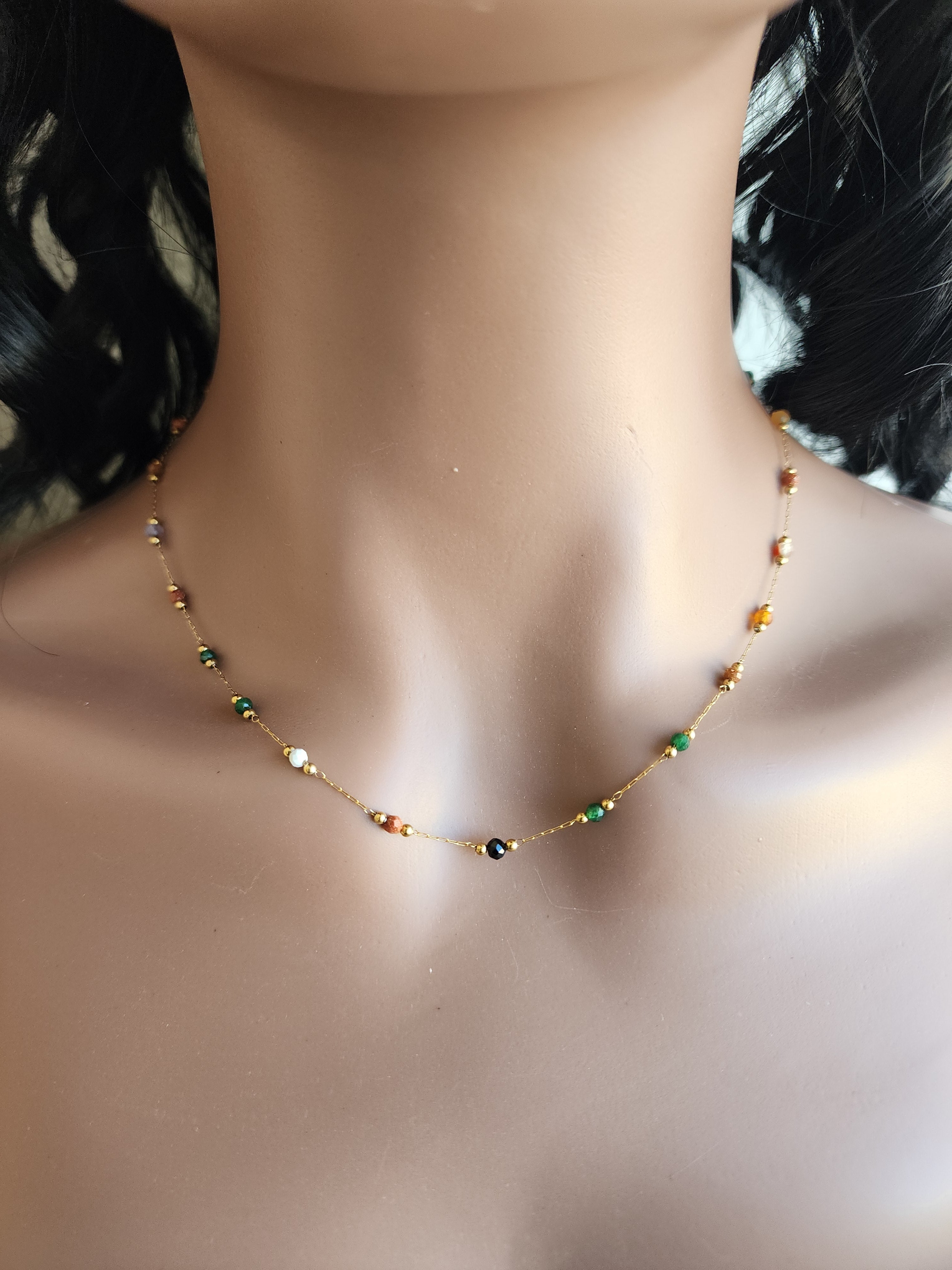 Collier perles multicolores