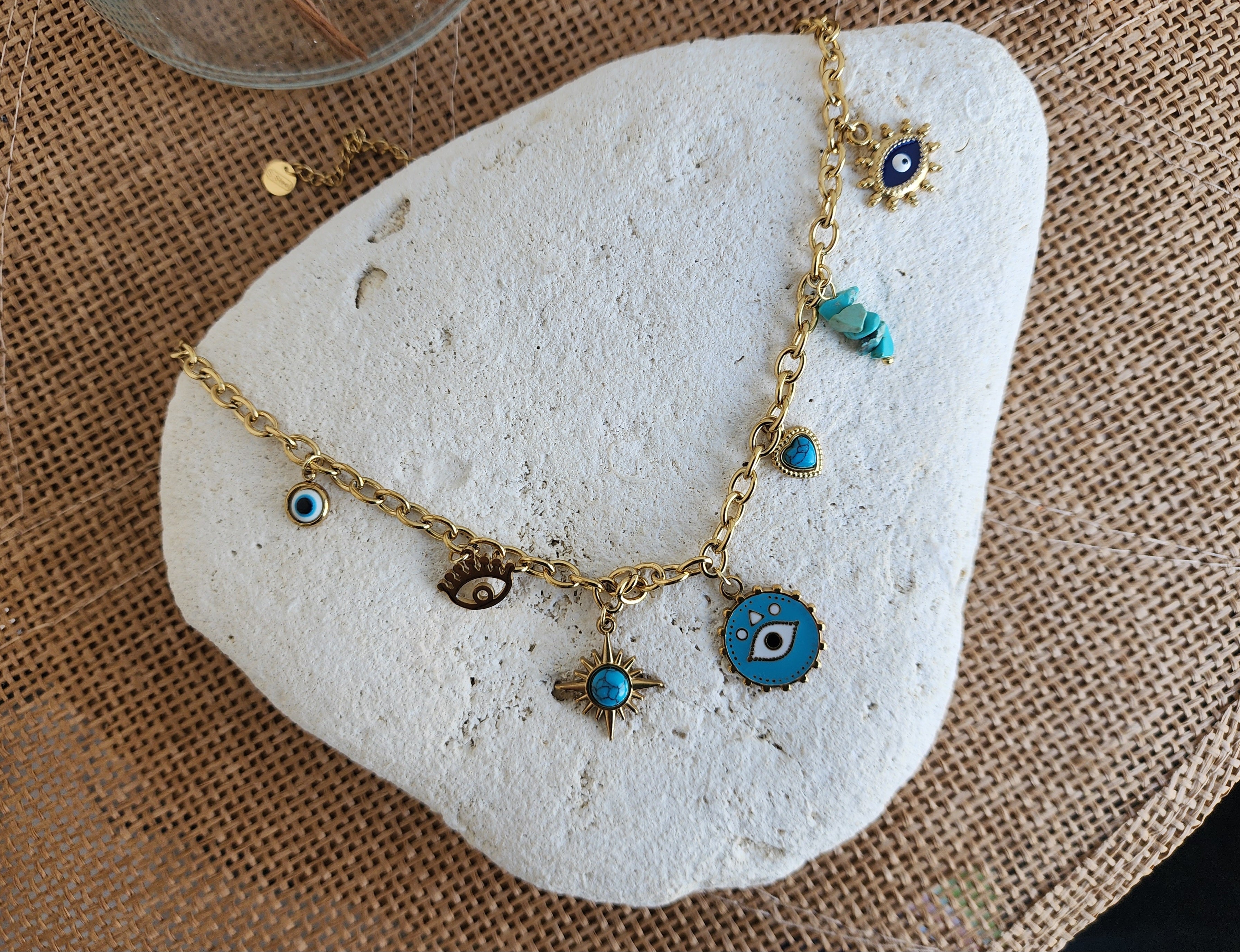 Collier à breloques oeil protecteur