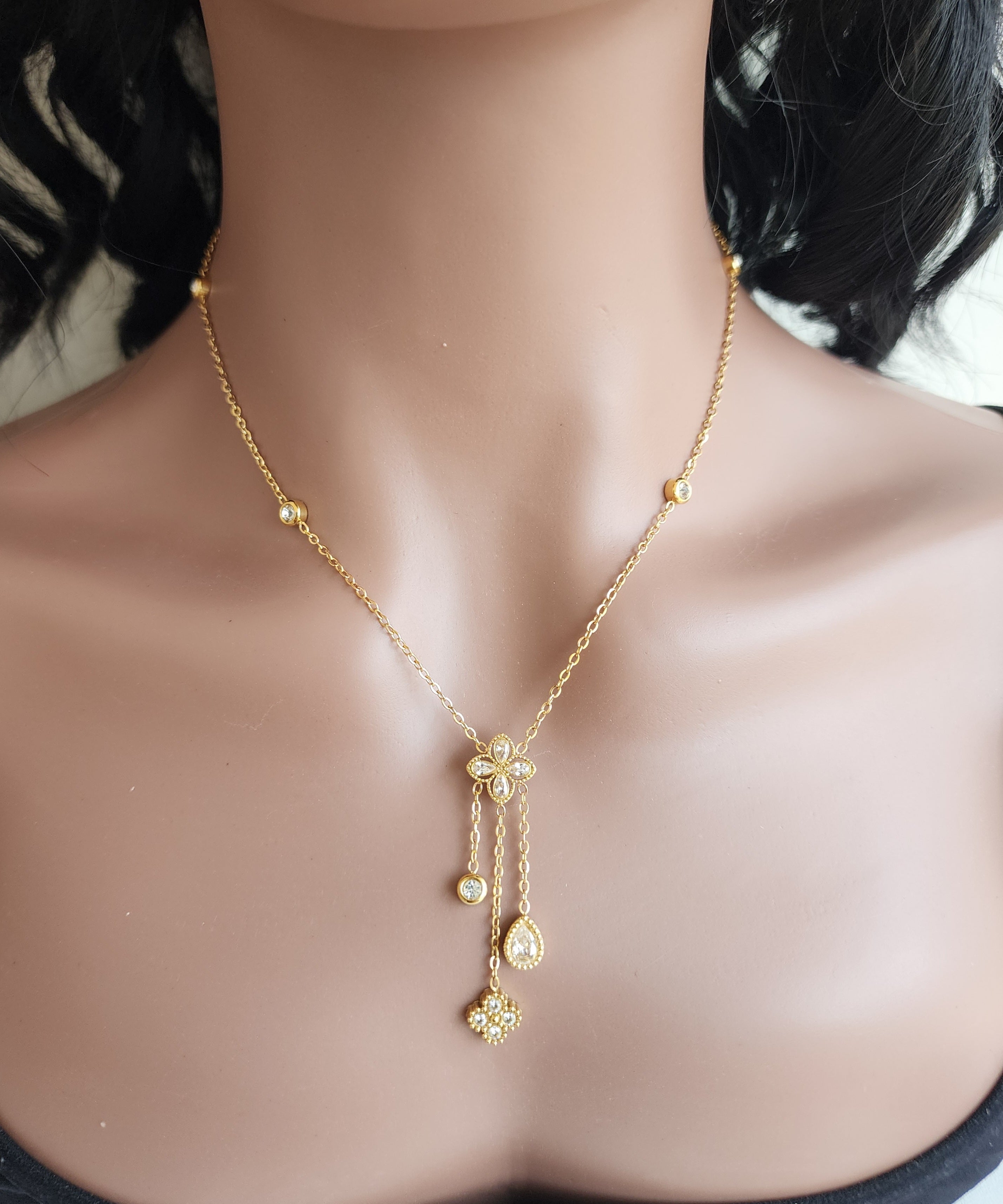 Collier trèfles diamants