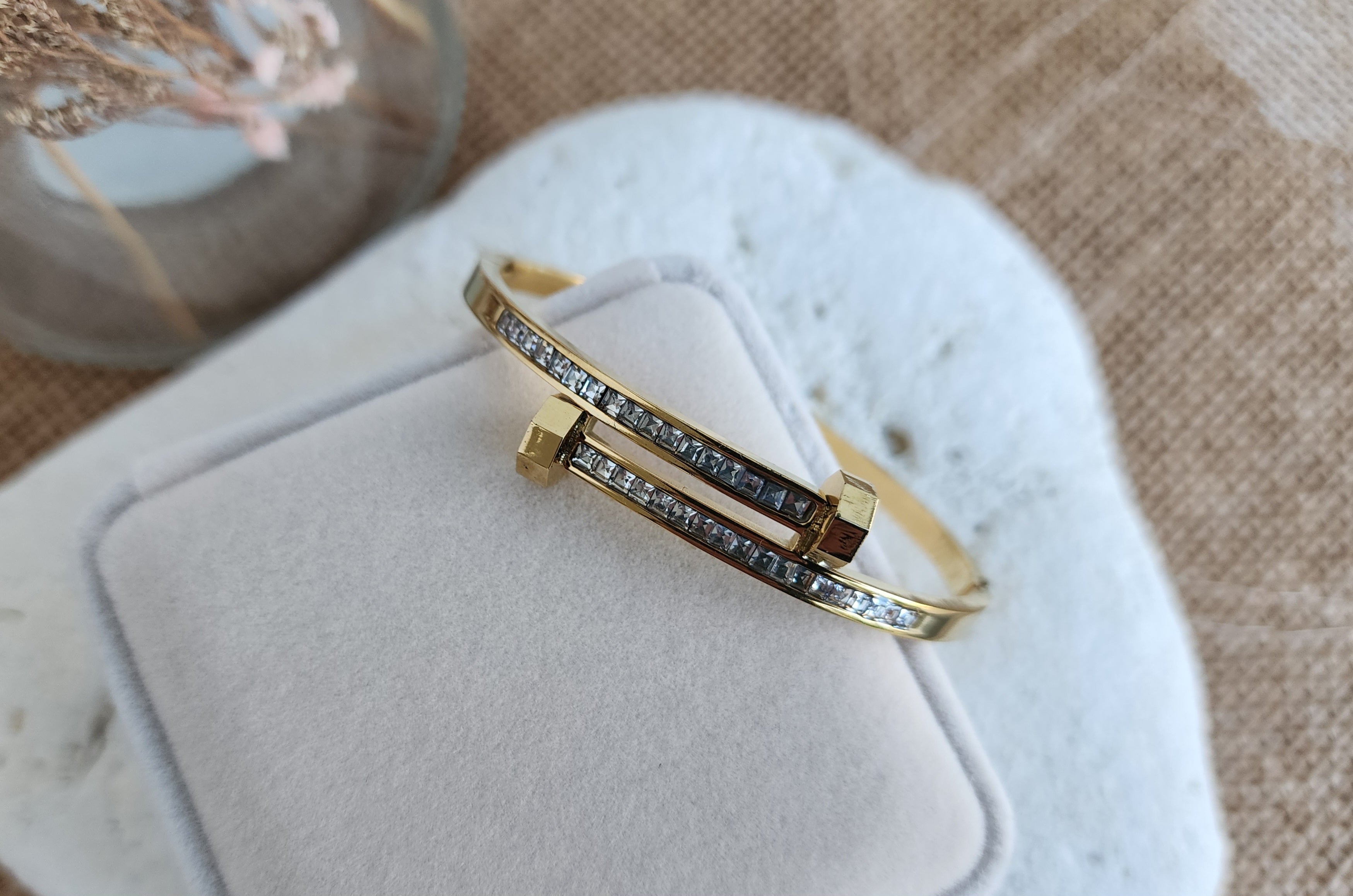 Bracelet jonc clous et strass