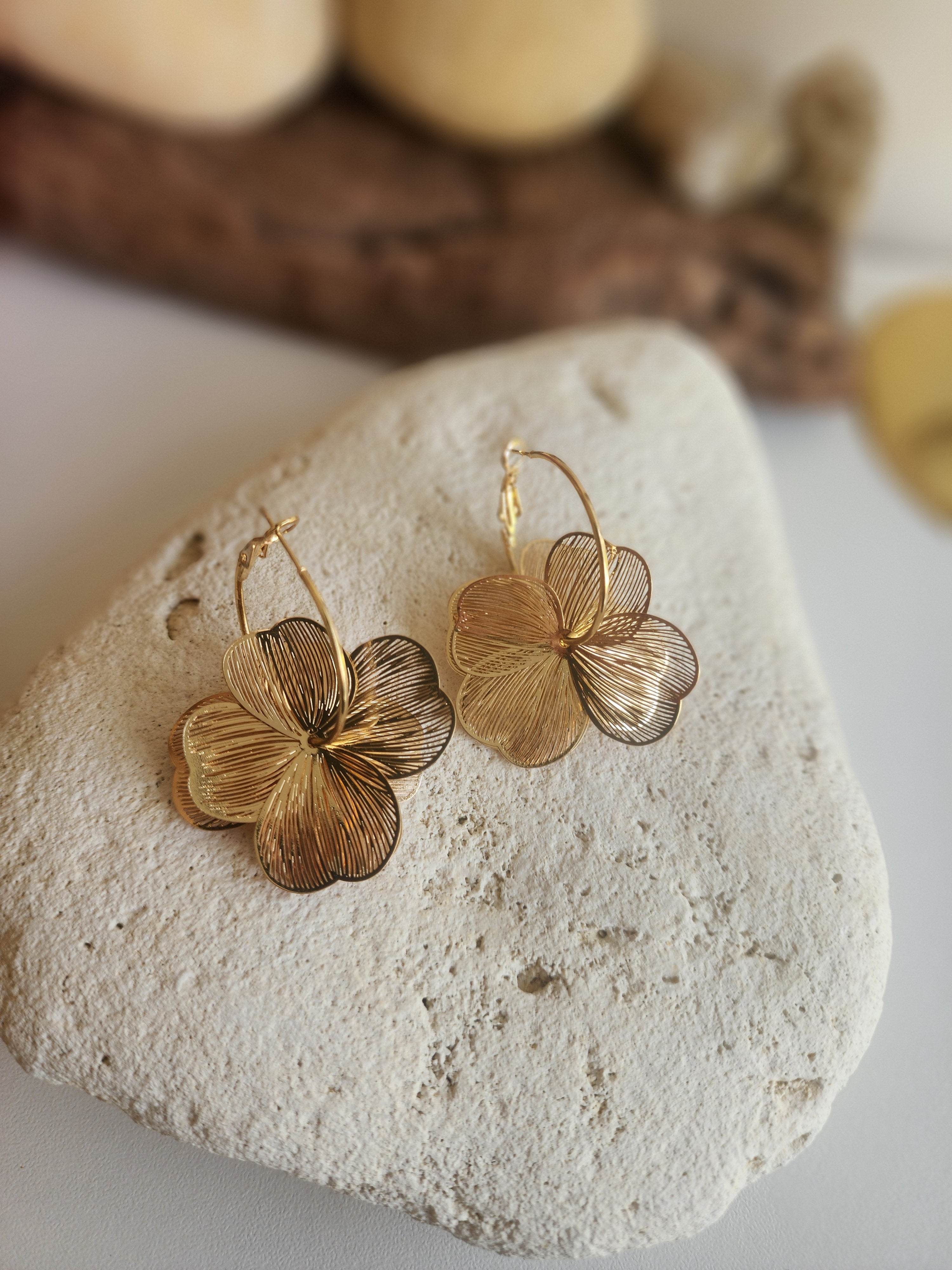 Boucles d'oreilles créoles fleurs