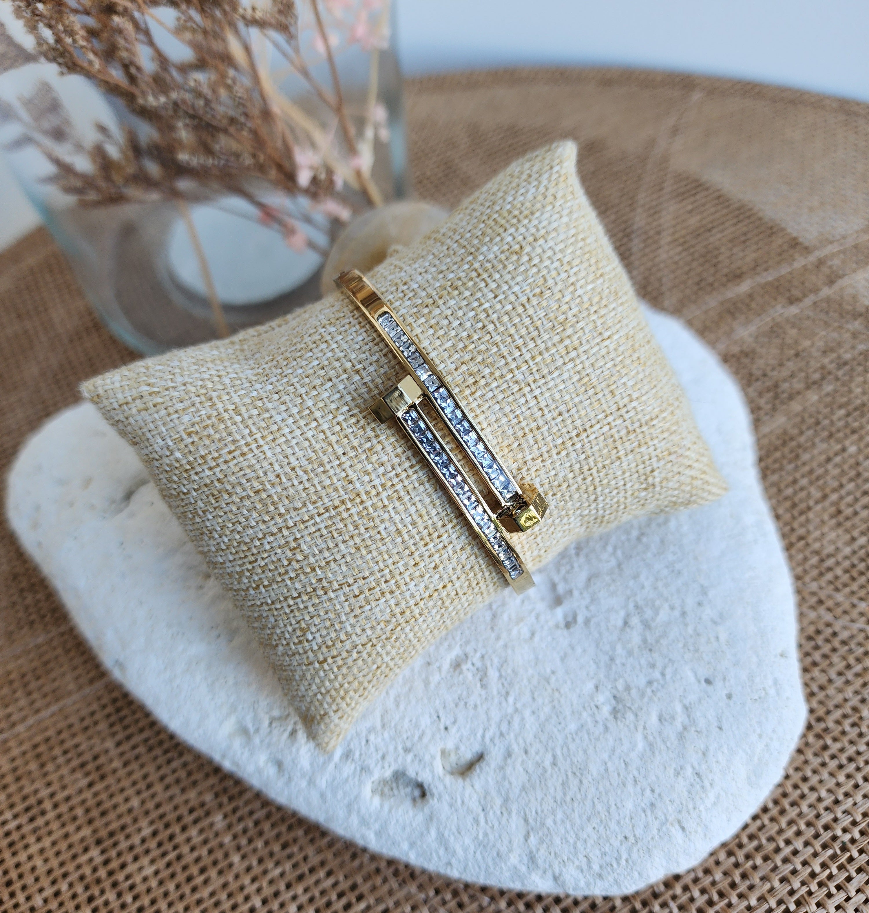 Bracelet jonc clous et strass