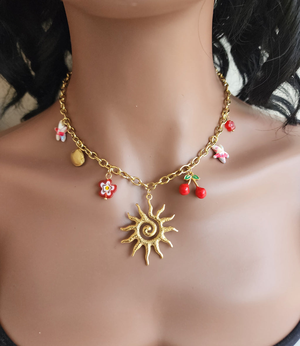 Collier à breloques pendentif soleil spirale