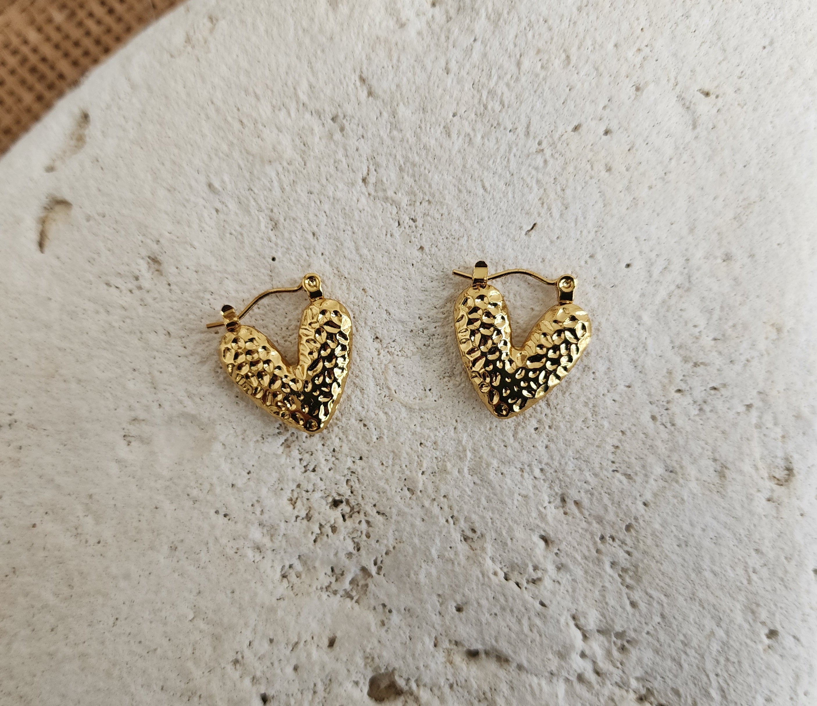 Boucles d'oreilles coeur martelé