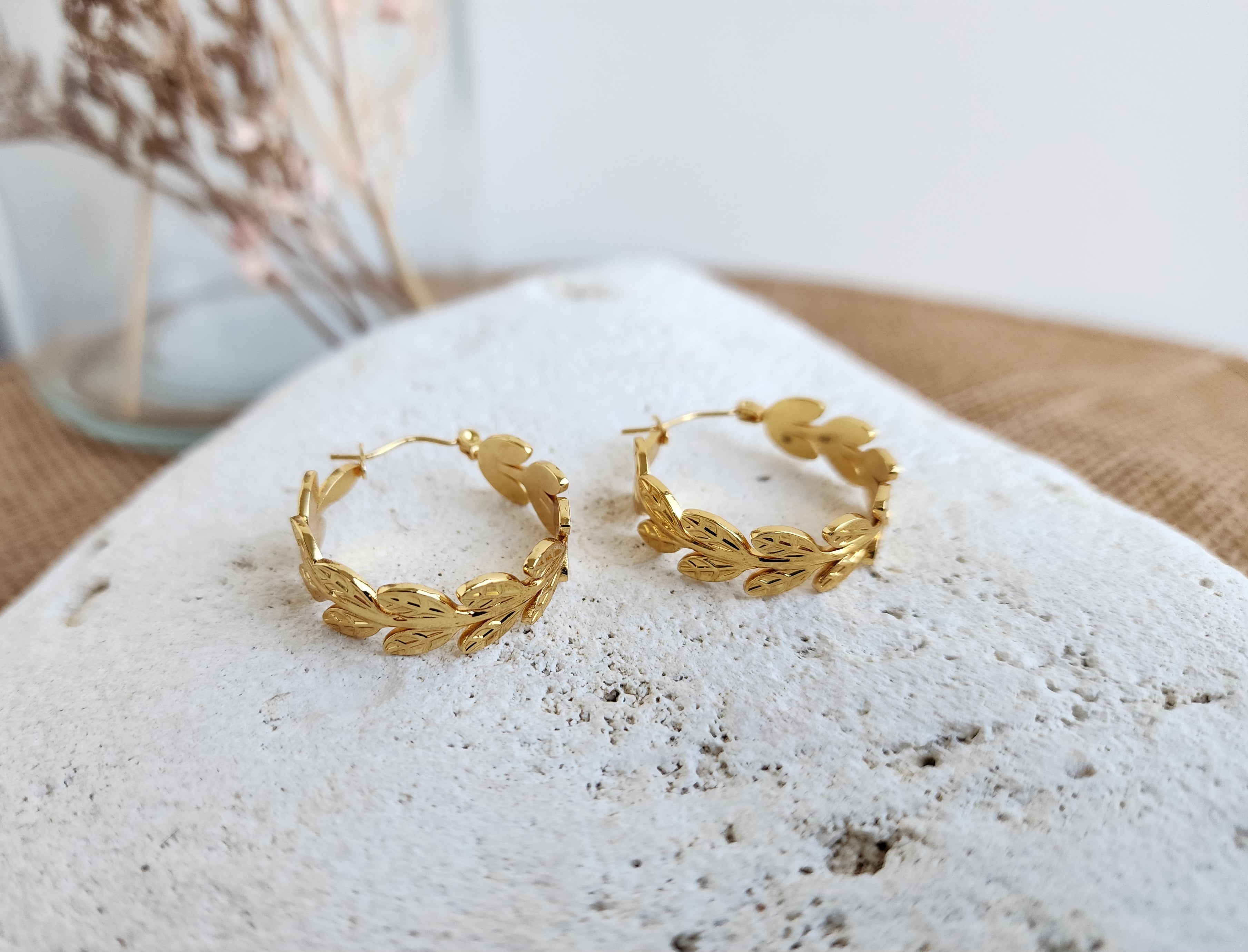 Boucles d'oreilles créoles motifs feuilles