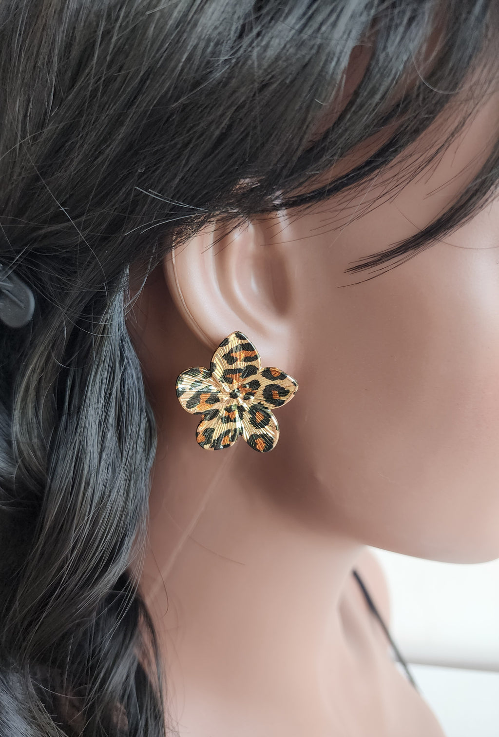 Boucles d'oreilles fleurs imprimées léopard