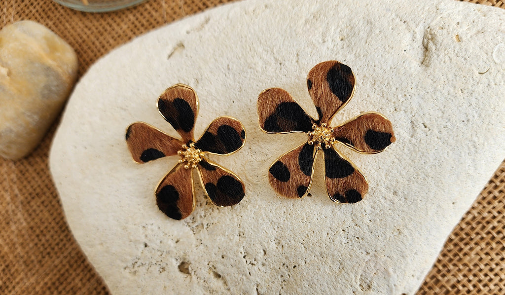Boucles d'oreilles fleurs motifs léopard